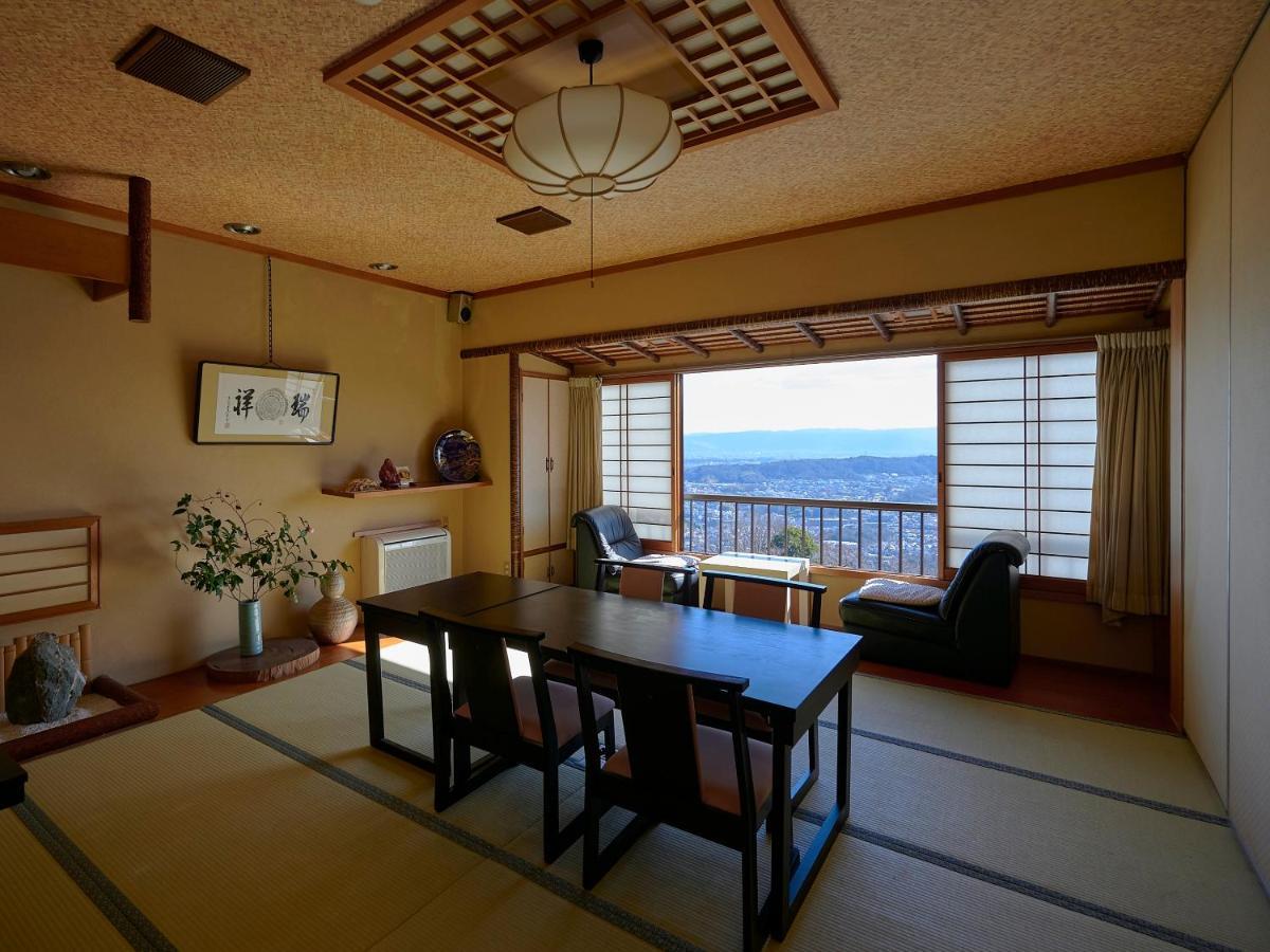 Shiroyama Ryokan Ikoma Exteriör bild