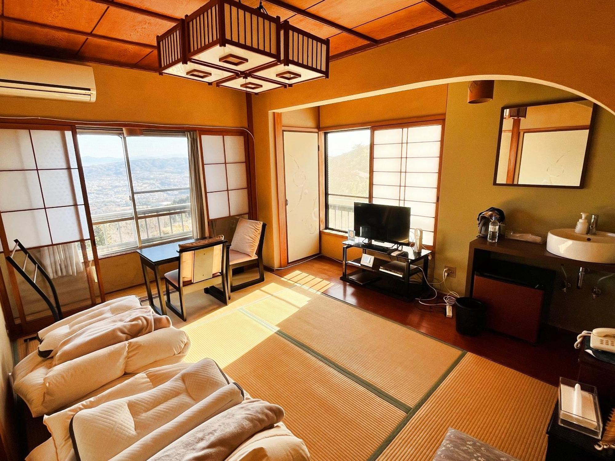 Shiroyama Ryokan Ikoma Exteriör bild