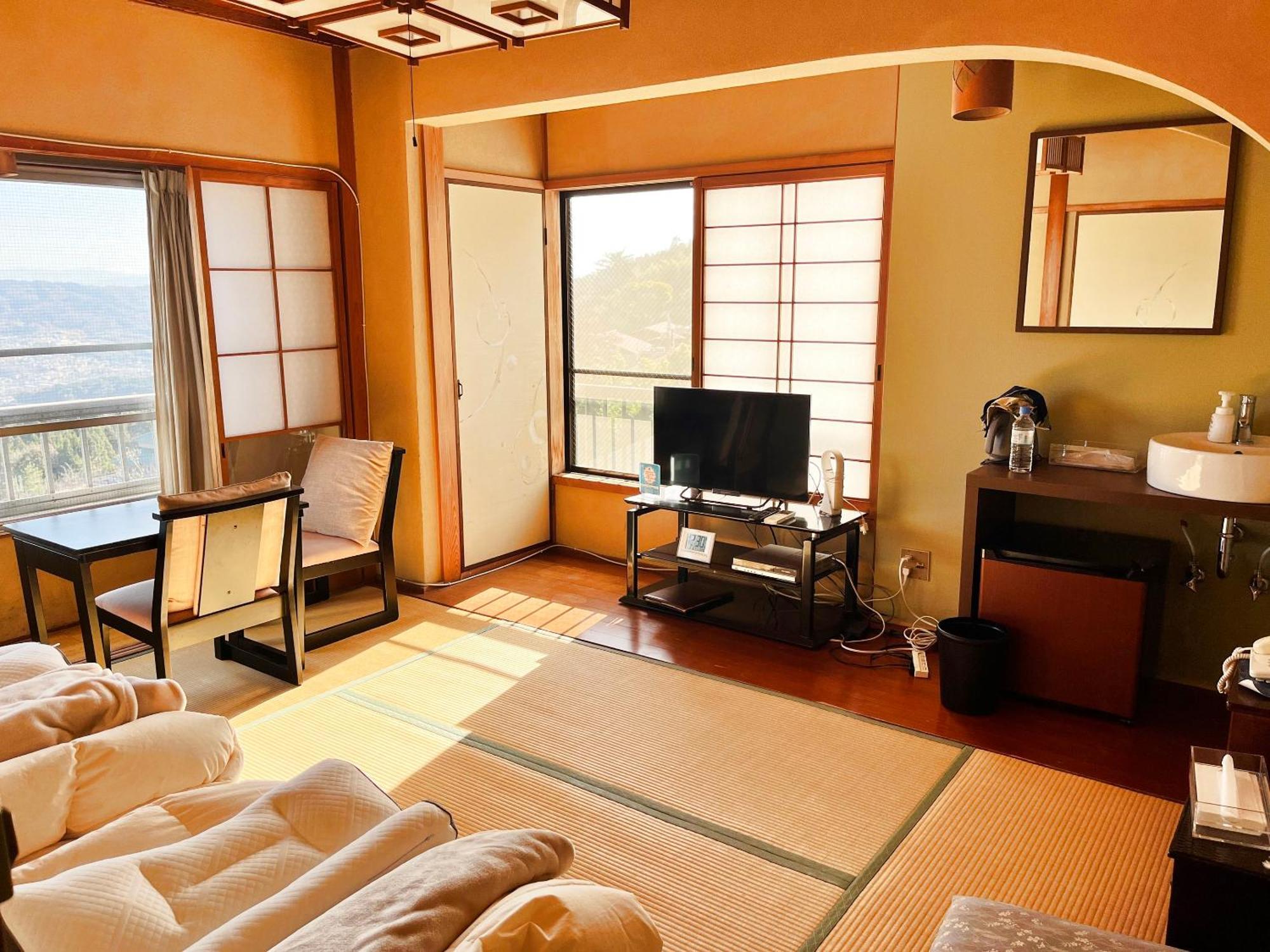 Shiroyama Ryokan Ikoma Exteriör bild